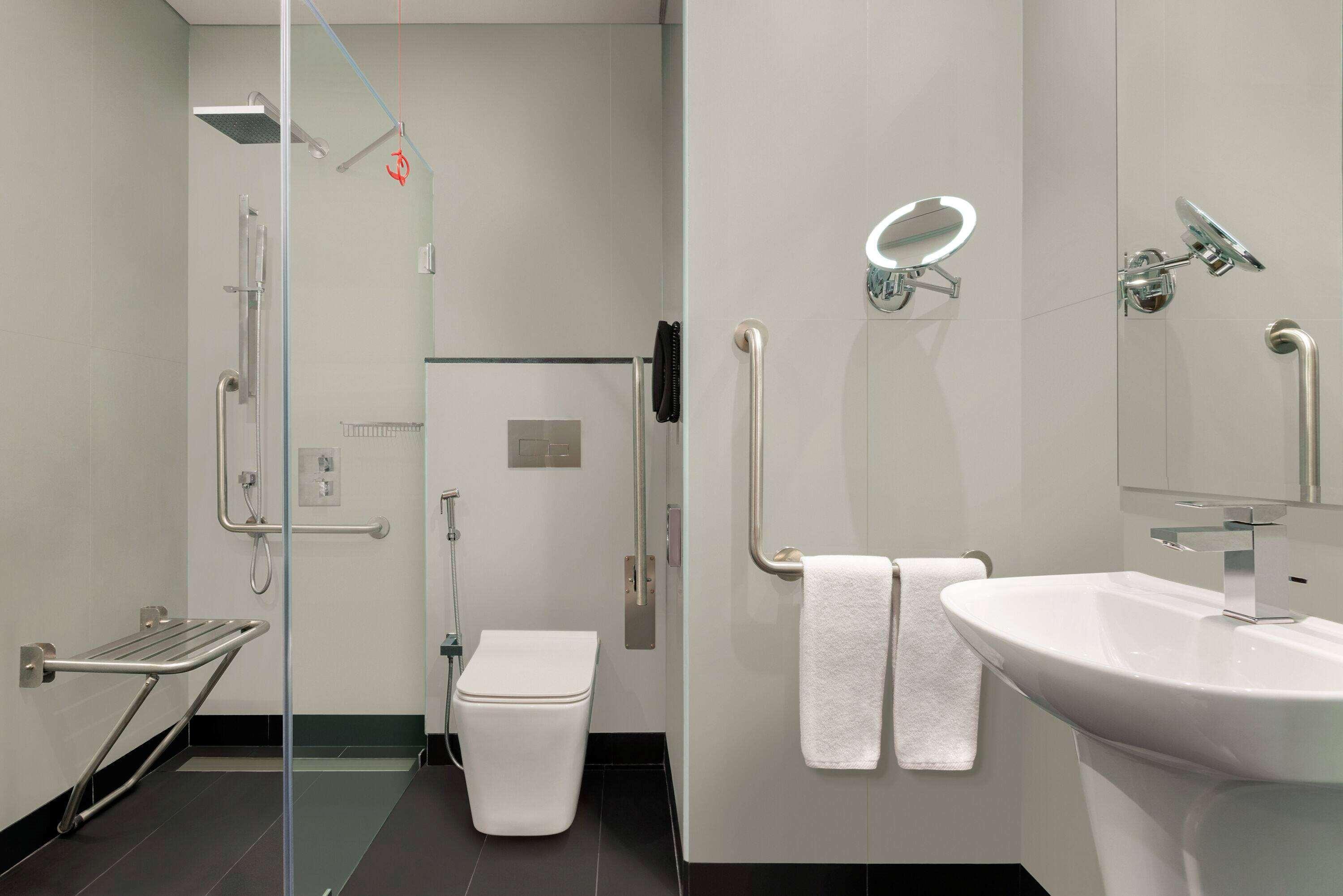 รามาดา อองคอร์ บาย วิด์แฮม มัสกัต อัลคูบราห์ Hotel ภายนอก รูปภาพ